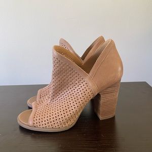 Lucky Brand tan leather booties